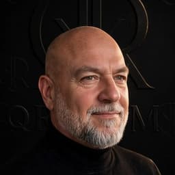 Alejandro Bustos